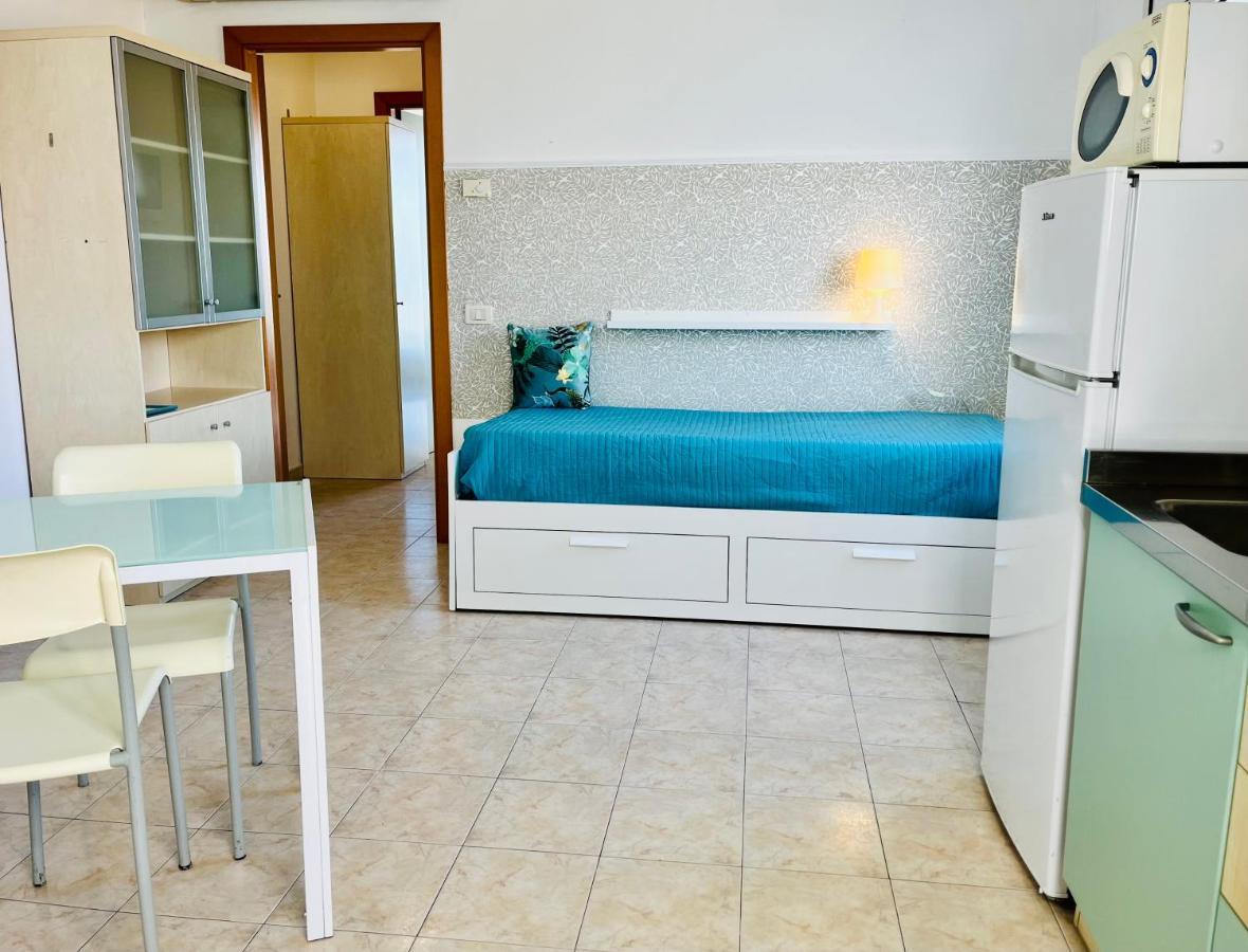 Residence Frontemare リミニ エクステリア 写真