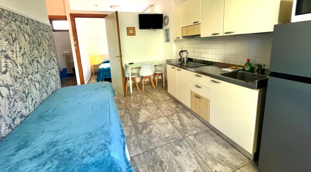 Residence Frontemare リミニ エクステリア 写真